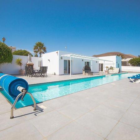 Вилла Casa Conil With A Private 25 Meter Heated Pool Экстерьер фото