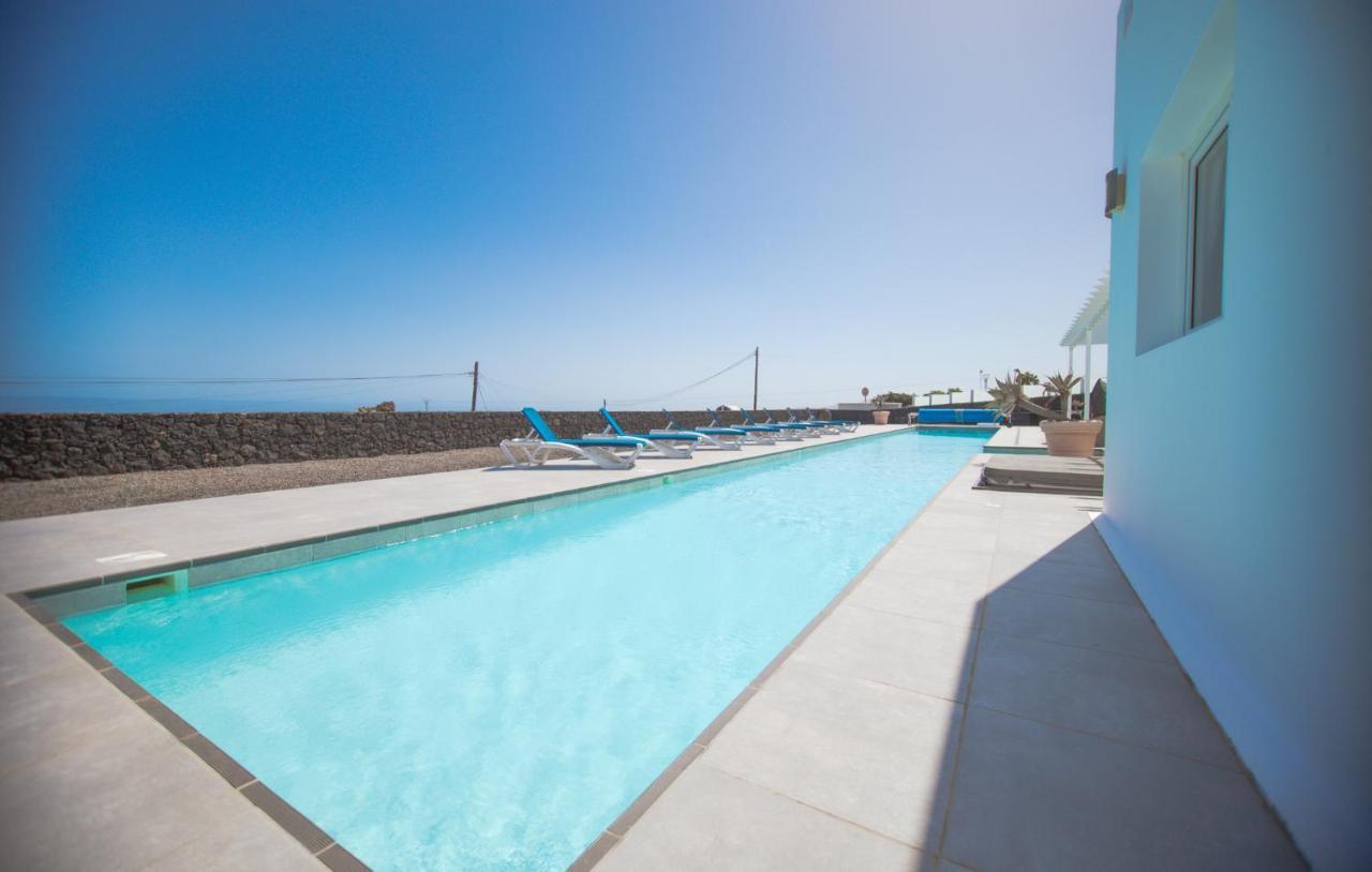 Вилла Casa Conil With A Private 25 Meter Heated Pool Экстерьер фото